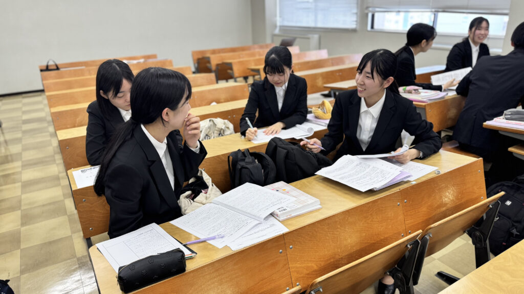 【行事】一日見学実習 実習報告会