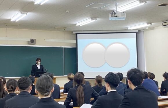 [キャンパスライフ]卒業研究発表会を開催しました